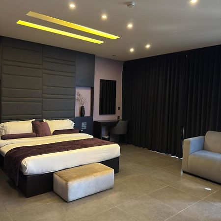 Louis V Hotel Beirut Exterior foto